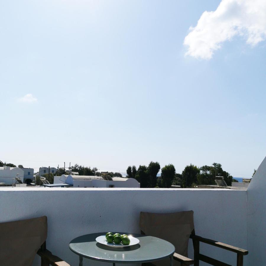 Aretousa Villas Perissa  Exterior photo