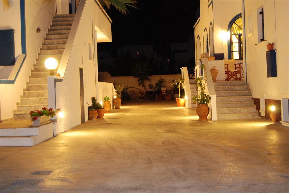 Aretousa Villas Perissa  Exterior photo