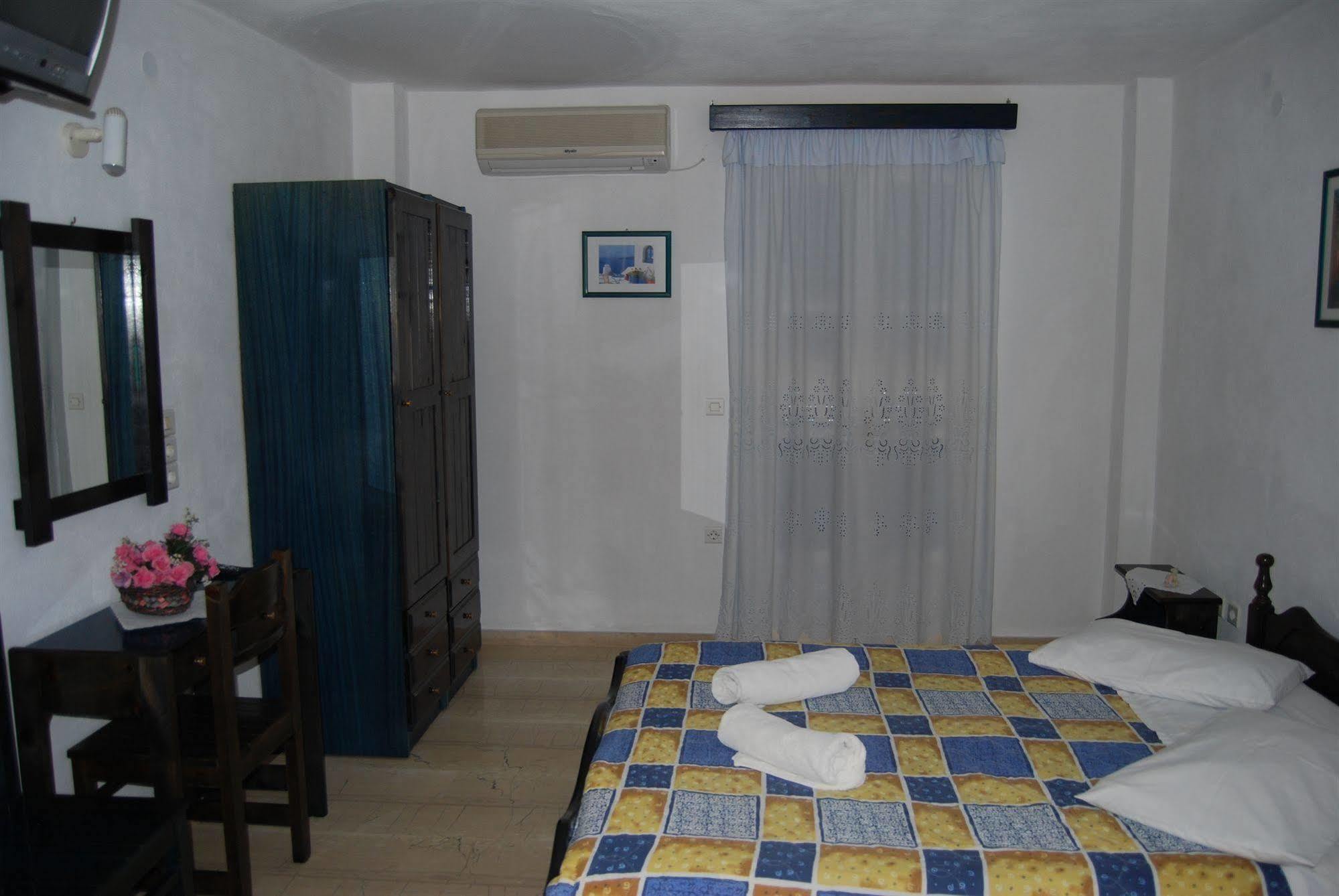 Aretousa Villas Perissa  Exterior photo